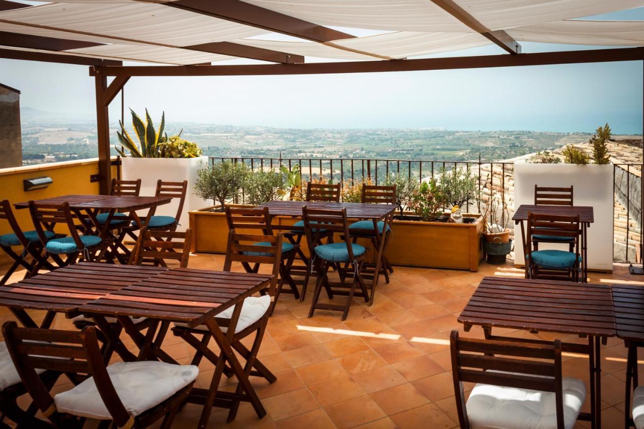 Le Terrazze Di Pirandello Bed & Breakfast Agrigento Eksteriør bilde